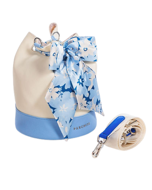 [PCH011] CARTERA VILMA CELESTE FIORE PARCHITA