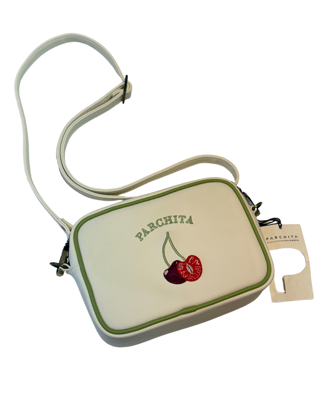 [PCH006] CARTERA MIKA CEREZA IVORY JUICK PARCHITA